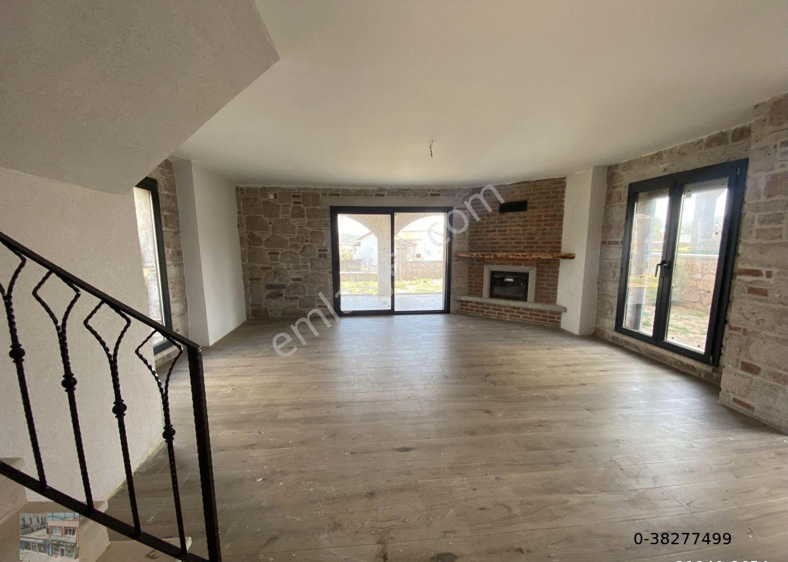 Balıkesir Ayvalık Cunda Da Satılık Muhtesem Villa.denize 50 Metre Mesafede - Görsel 11