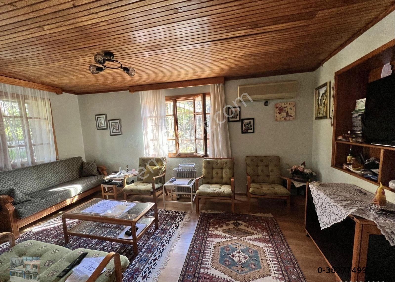 Balıkesir Ayvalık Camlık Ta Satılık Mustakil Ev.denize 90 Metre Mesafede - Görsel 6