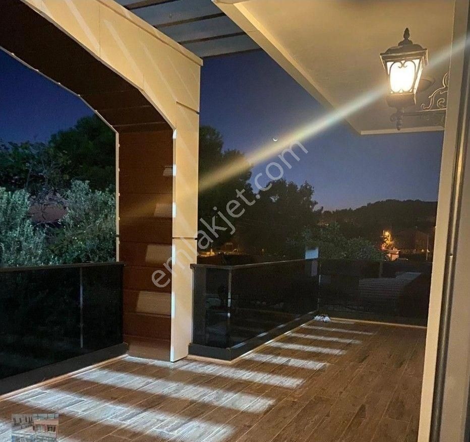 Balıkesir Ayvalık Ta Satılık Muhtesem Villa.denize Sıfır