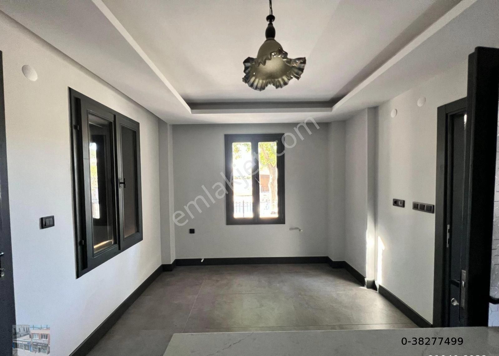 Balıkesir Ayvalık Cunda Da Satılık Muhtesem Ev.taş Bina