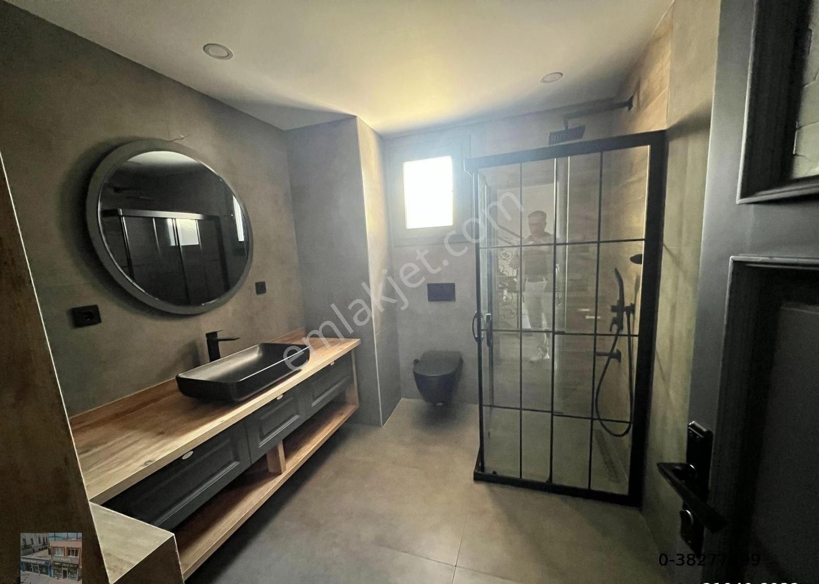 Balıkesir Ayvalık Cunda Da Satılık Muhtesem Ev.taş Bina - Görsel 9