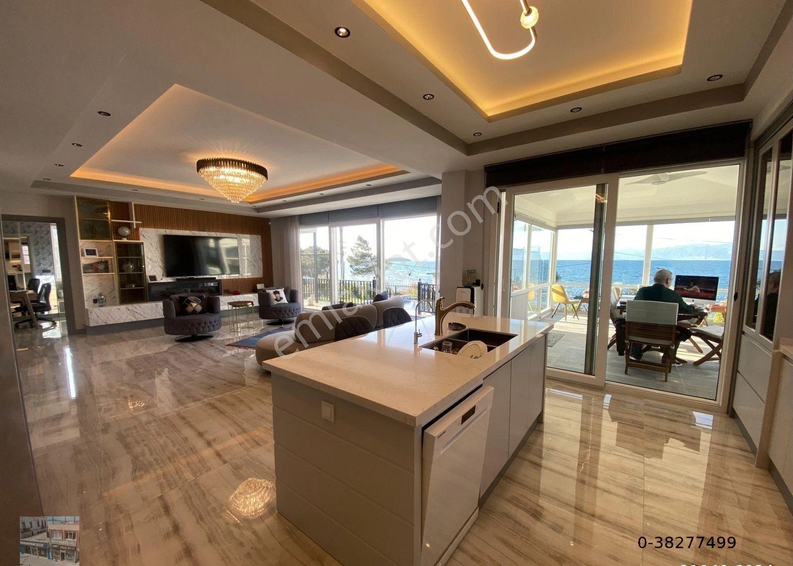 Balıkesir Ayvalık Ta Satılık Villa.denize Sıfır.arsa:750 Metre Karedir - Görsel 4