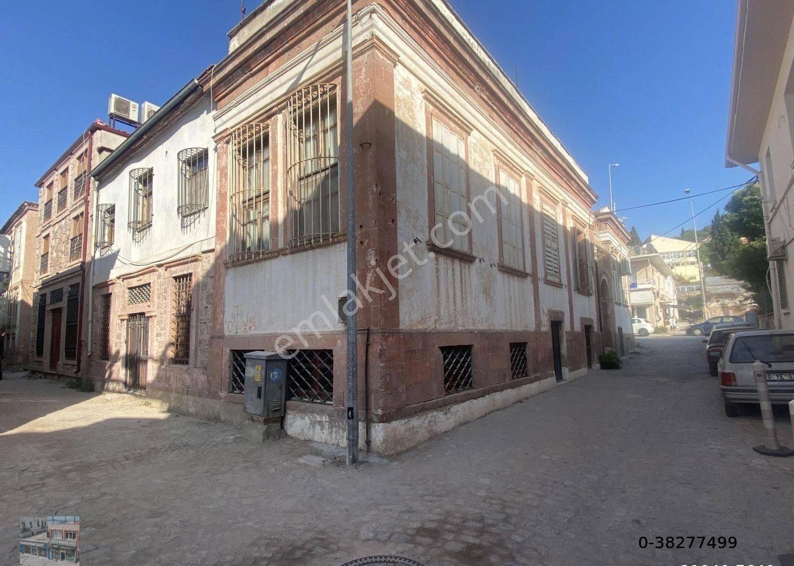 Balıkesir Ayvalık Ta Satılık Merkezde Mustakil Ev.taş Bina. - Görsel 19