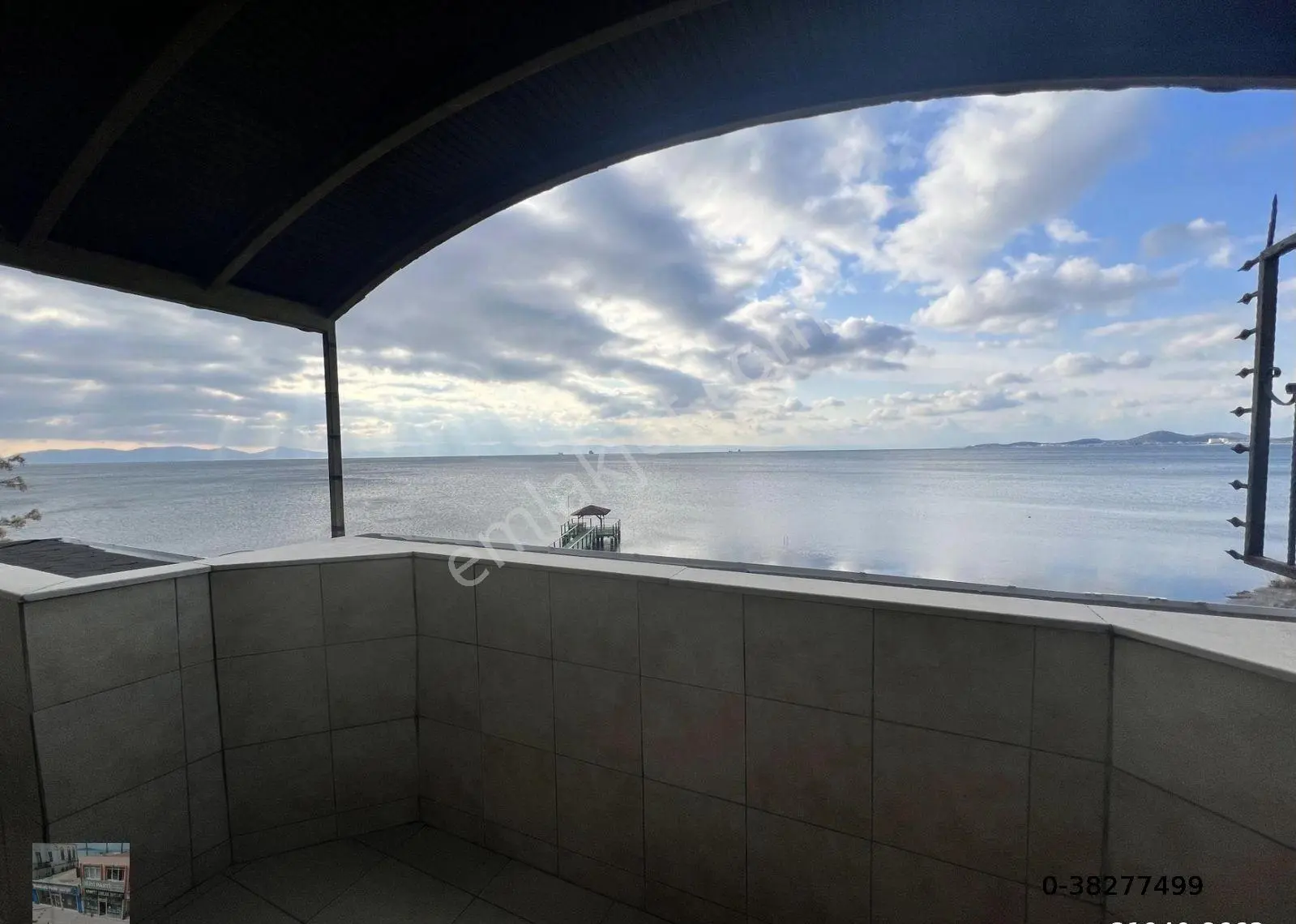 Balıkesir Ayvalık Sarımsaklı Da Satılık Villa.denize Sıfır - Görsel 3