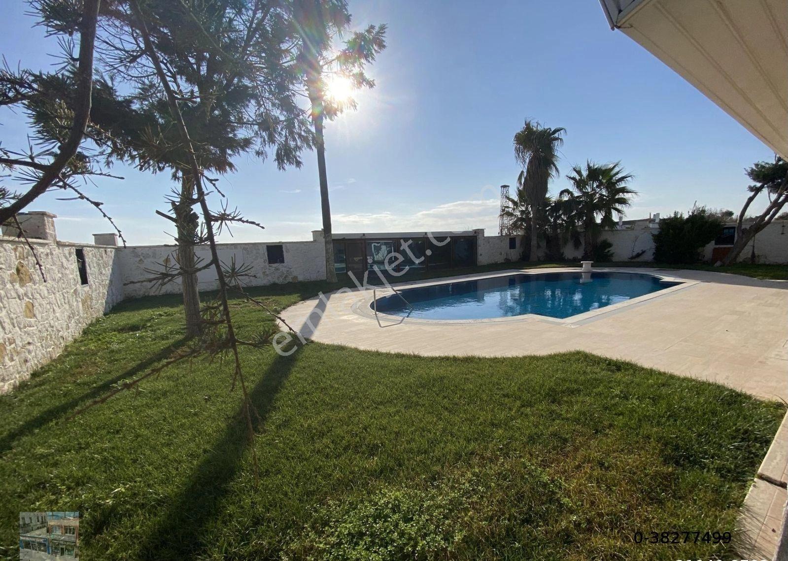 Balıkesir Ayvalık Sarımsaklı Da Satılık Muhtesem Villa.denize Sıfır - Görsel 2