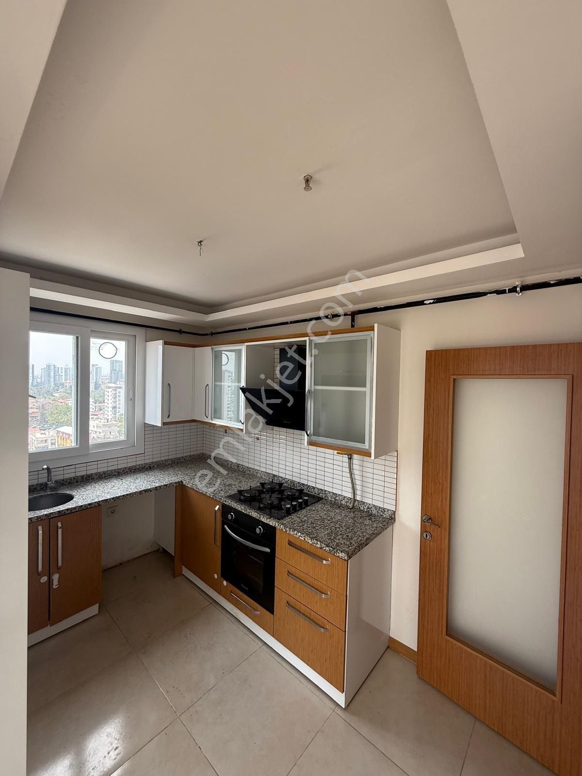 Lavinia'dan Yüzüncüyıl'da 3+1 K.mutfak/doğalgazlı Kiralık Daire