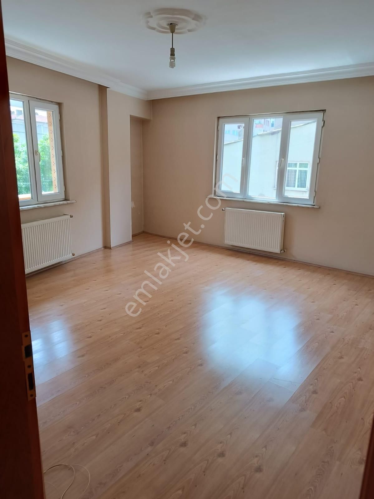 Pusula İnş.tan 50.yılda 2+1 110m2 2 Kat Daire