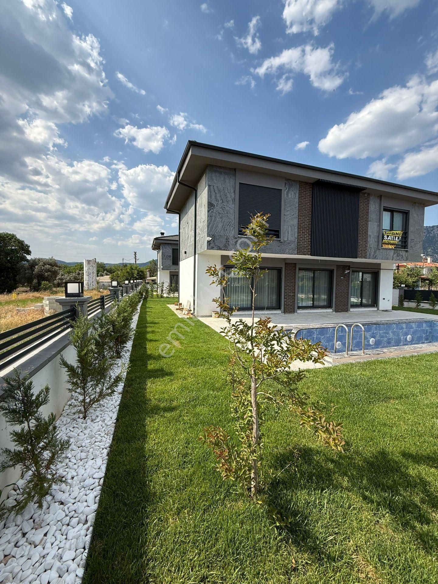 🏡 Muğla Menteşe Ortaköy’de Satılık Sıfır 4+1 Müstakil Lüks Villa | 195 M² Net – 500 M² Açık Alan