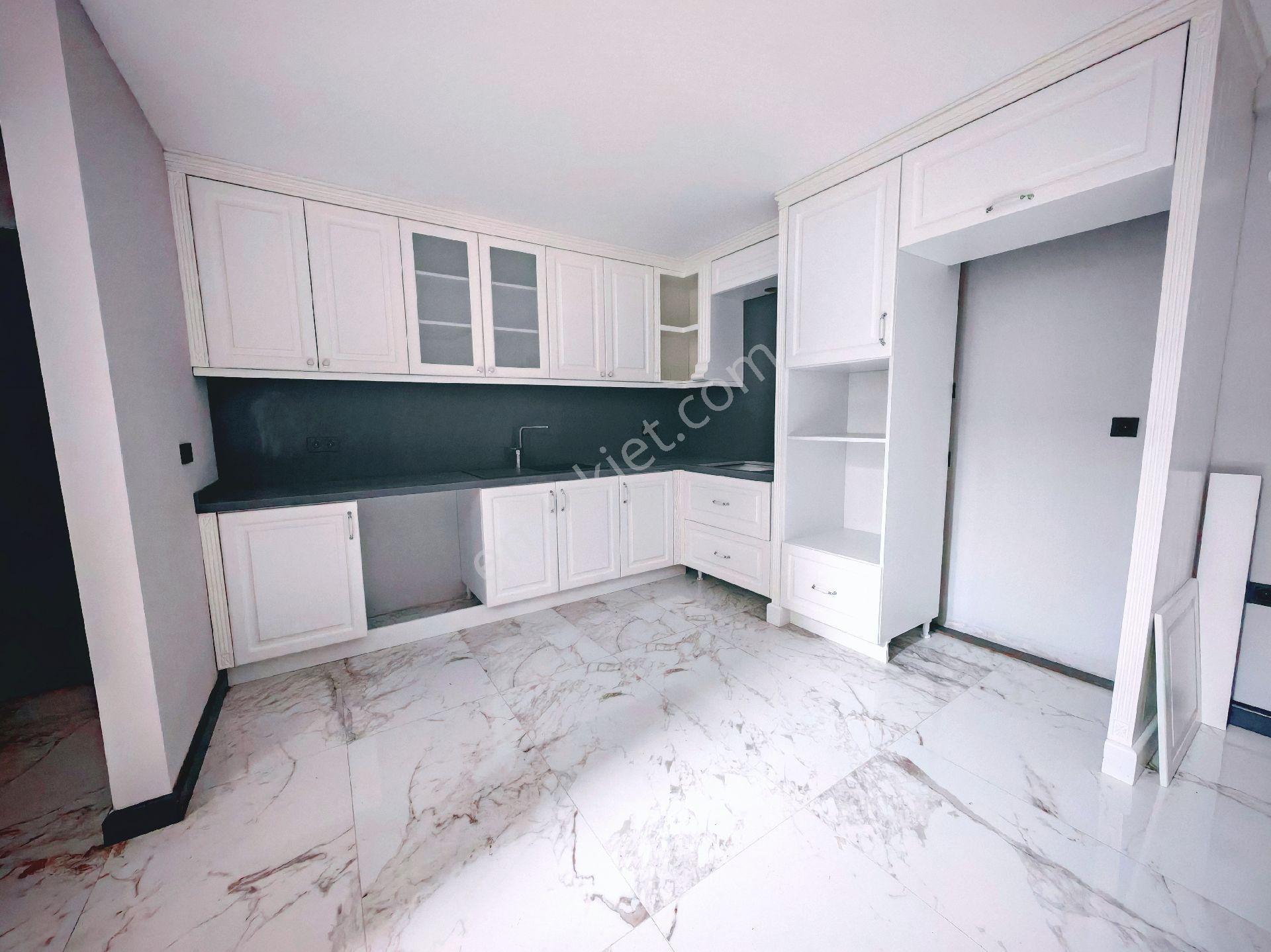 Kuşadası Davutlar Sahilinde Geniş Bahçeli Müstakil Sıfır Villa - Görsel 18