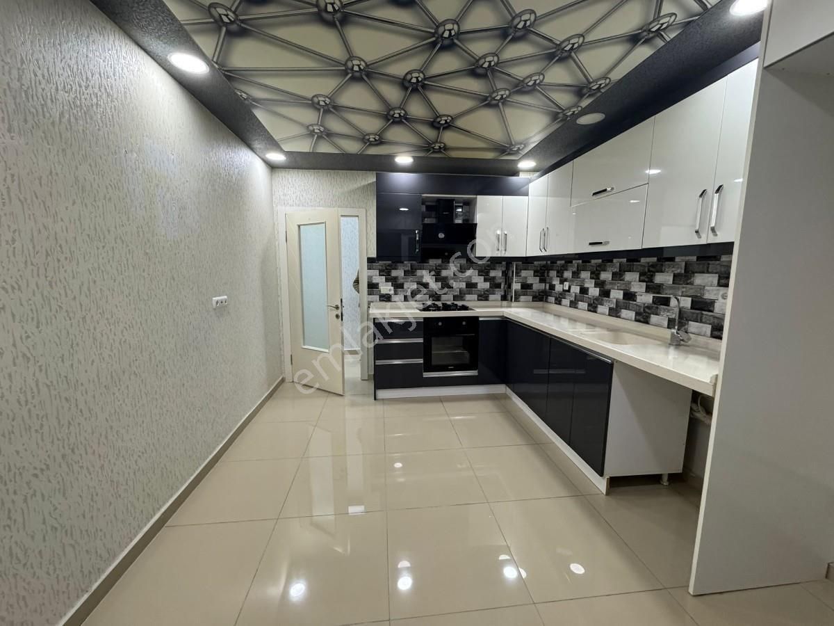 Fatih Gökçek Mah 3+1 Full Yapılı Asansörlü E.banyolu Yeni Bina