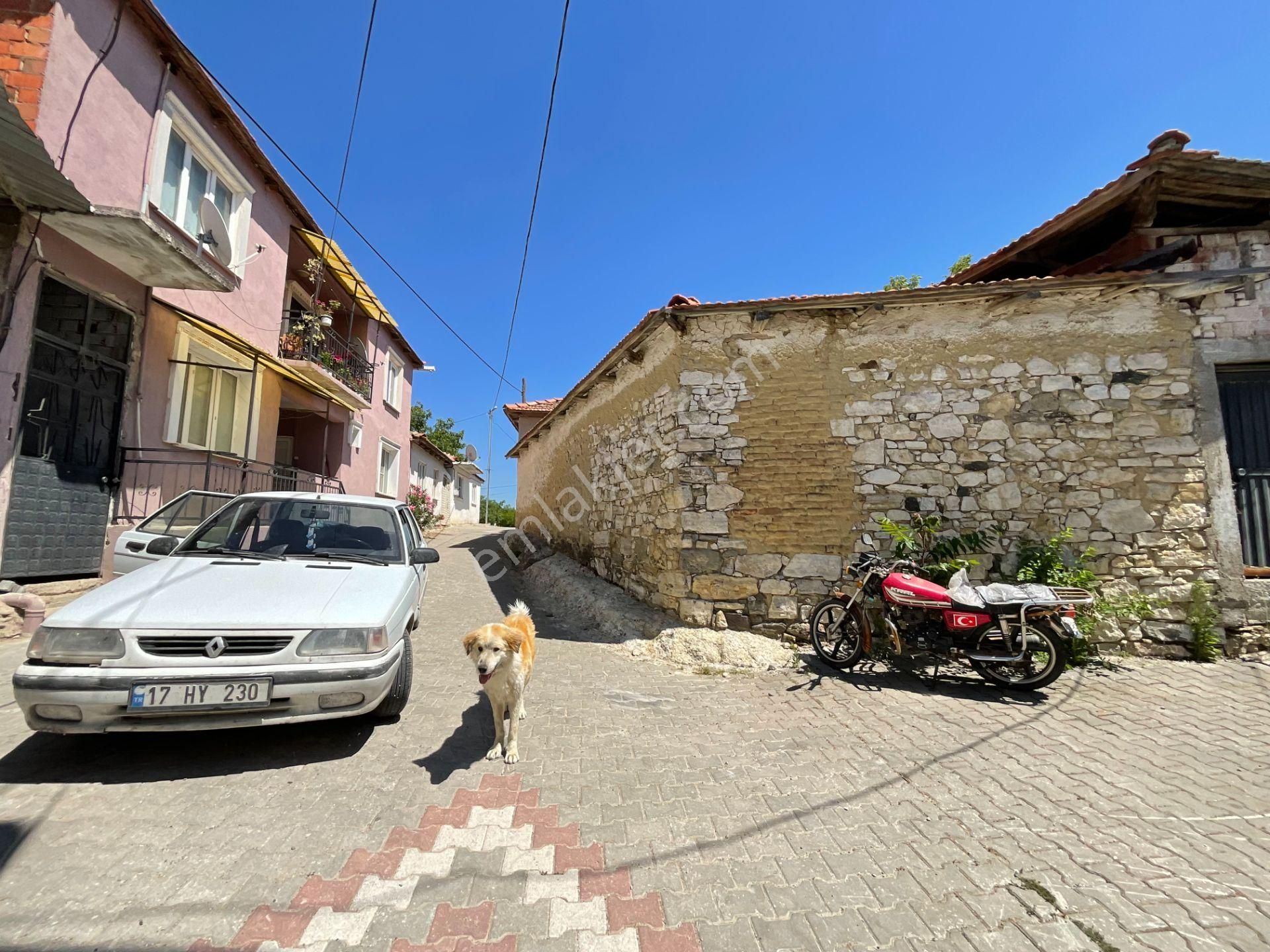 C21 Loca Kırkağaç Alacalar Mah.satılık Mükemmel Ev Ve Arsası - Görsel 14