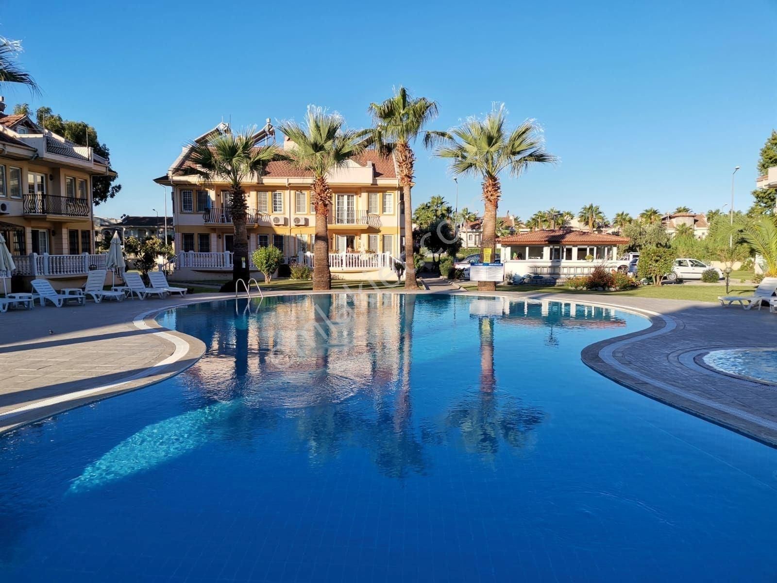 İza Yatırım|havuzlu Sitede Yatırım Fırsatı Daire|pool Apartment Investment En/tr