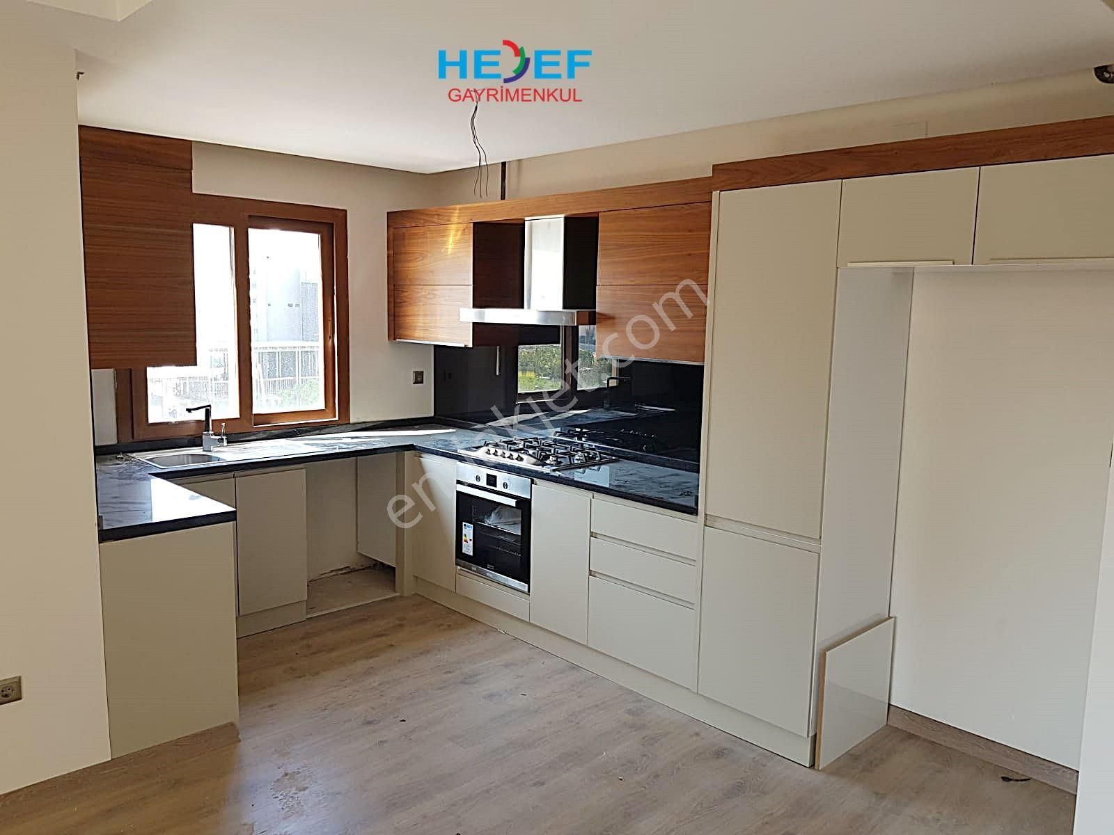 Hedef'ten Merkez Mah'de Kombili,saunalı,havuzlu Kiralık 4+1