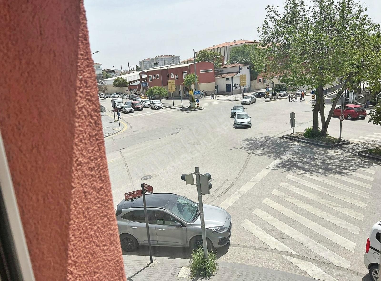 Sincan Merkezde Ara Katta Eşyalı Kiralık Daire Ve Ofis