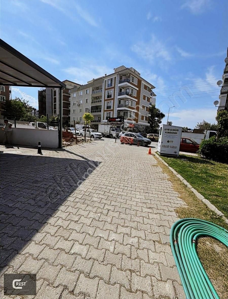 Crest Yatırımdan Yarhasanlar Mahallesinde Önü Park Dükkan