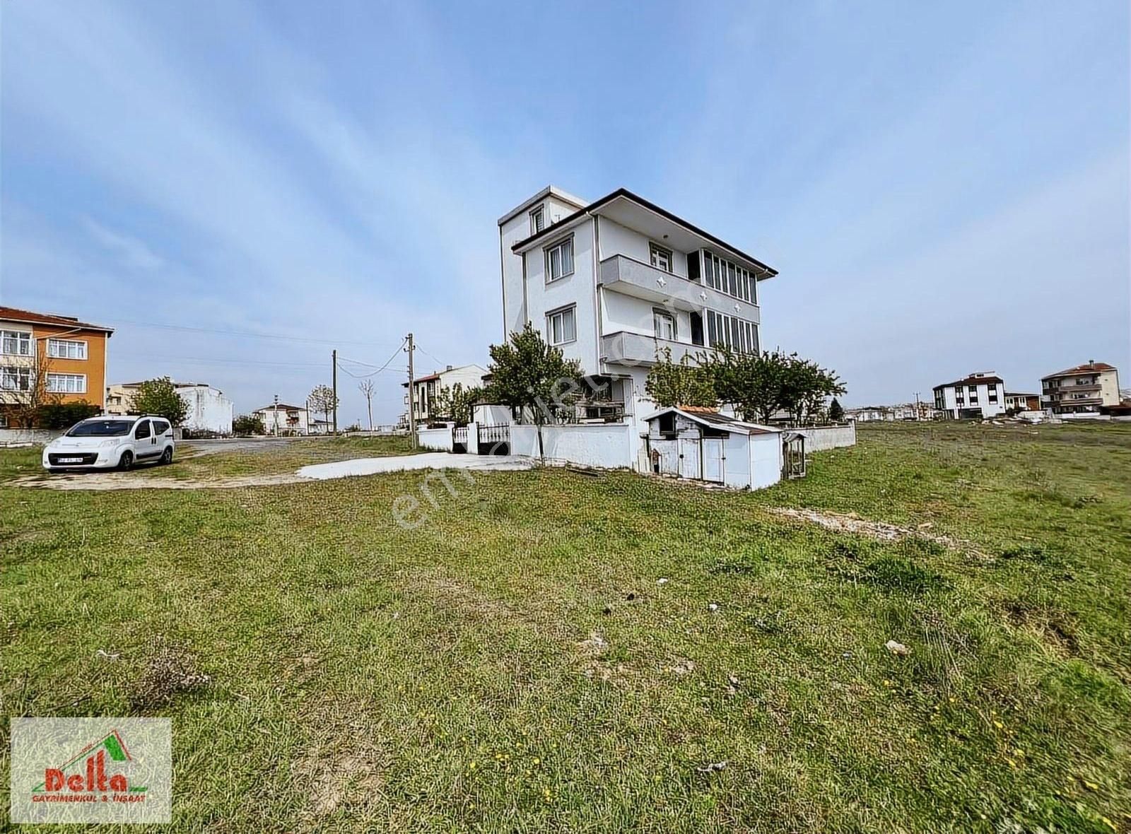 Delta Dan Havuzlar Da 240m2 Karakola Yakın %30 İmarlı Arsa