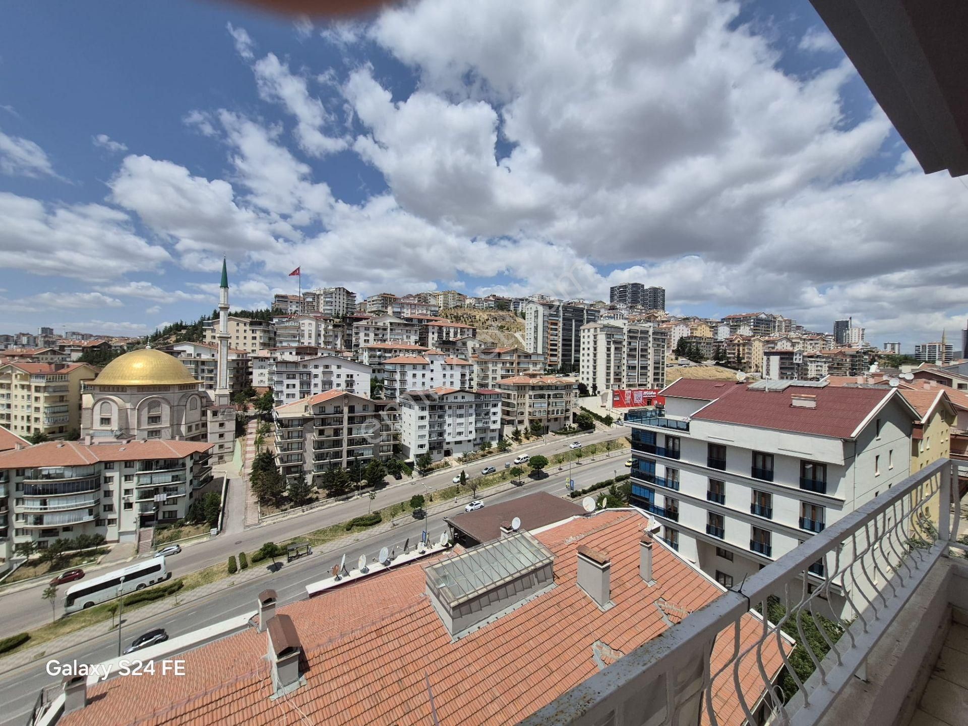 Yozgat Bulvarı Yakını Ankara Manzaralı Ara Kat Güney Asansör Çift Balkon Banyo Kilerli Geniş 4+1