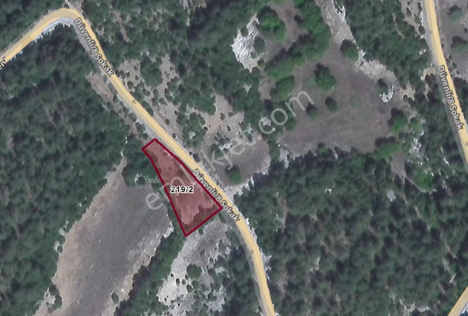 Sinerji Den Bursa Keles Düvenli De Asfalt Yola Cephe Tarla