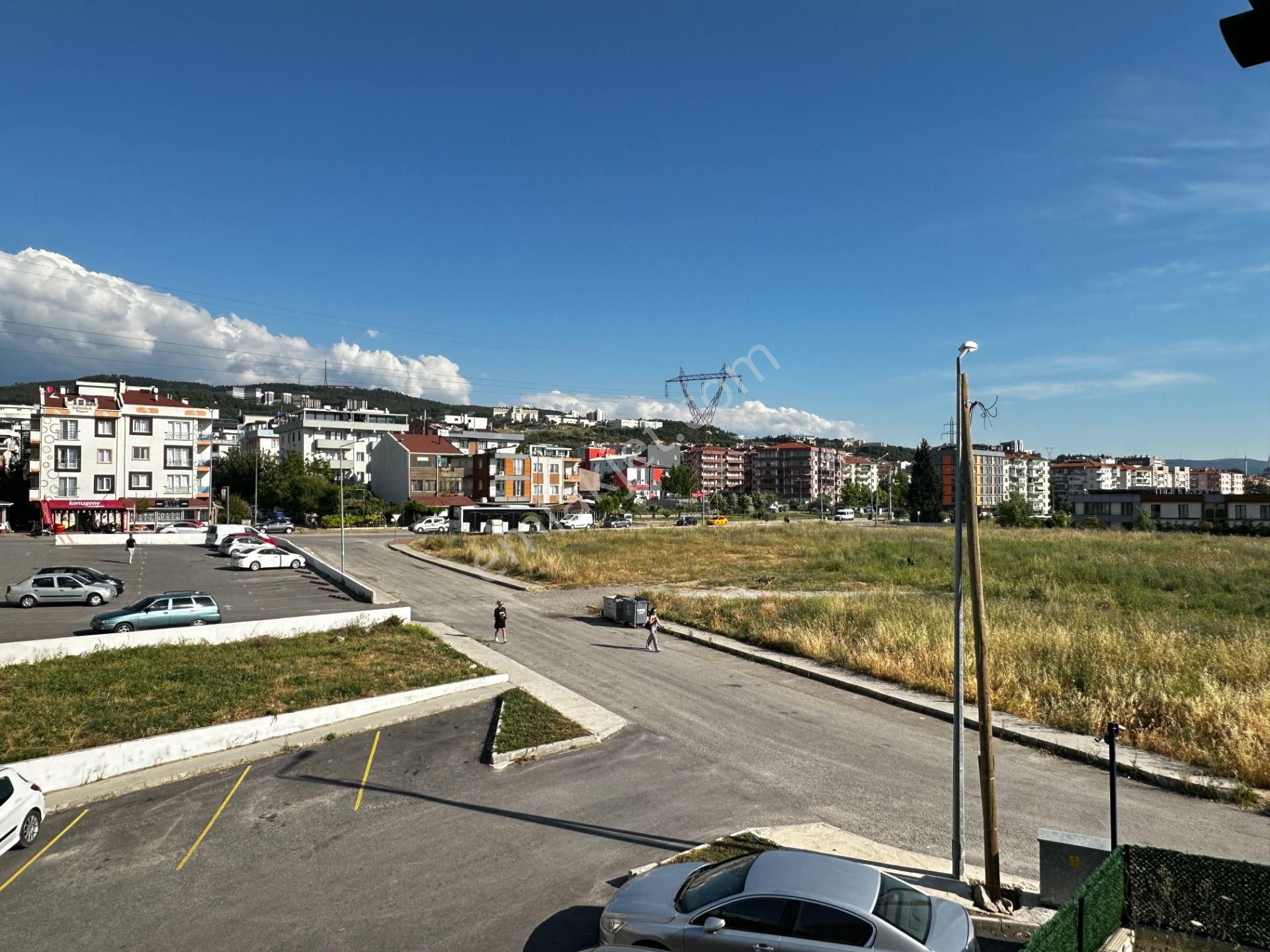 Barbaros Mahallesi Petek Platinyum Evlerinde Full Eşyalı 2+1 - Görsel 9