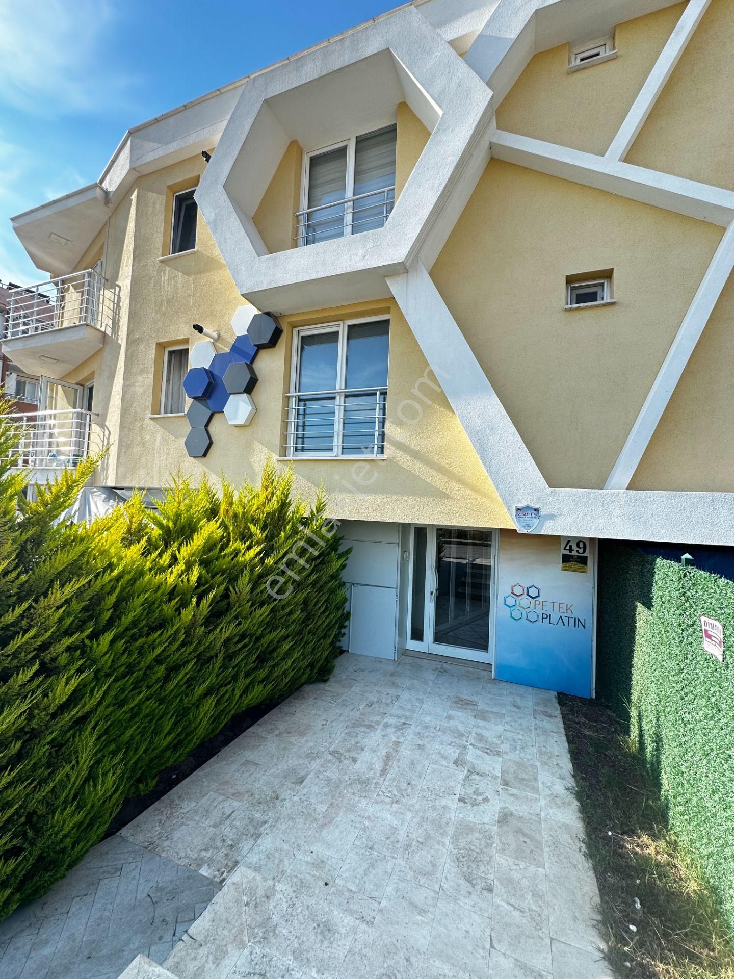 Barbaros Mahallesi Petek Platinyum Evlerinde Full Eşyalı 2+1 - Görsel 23