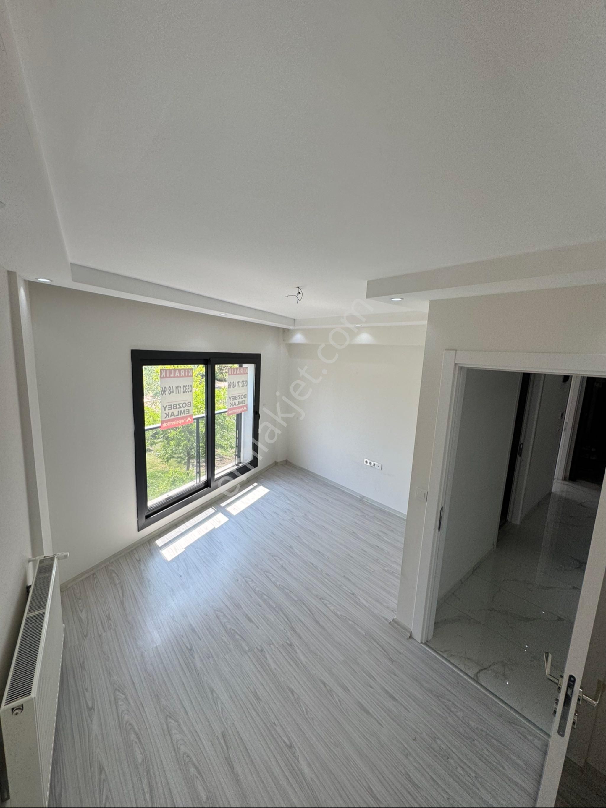 Bozbey Emlak'tan Buca Fırat Mah. 2+1 80 M2 Doğalgazlı Kiralık Daire
