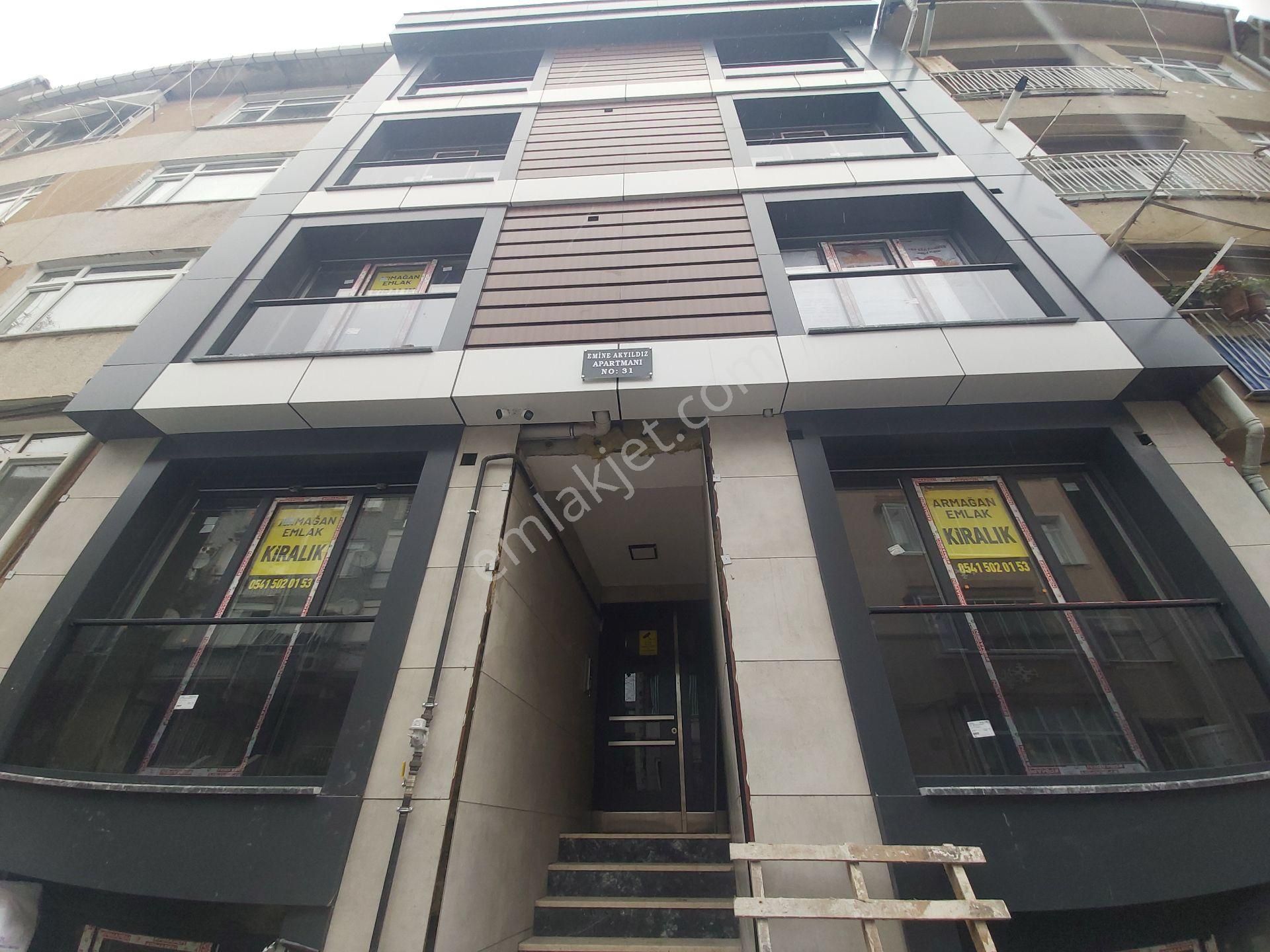 Aktaş'tan Yeni Sıfırbinada Manzaralı Asansörlü 1+1çatı Kat Daire