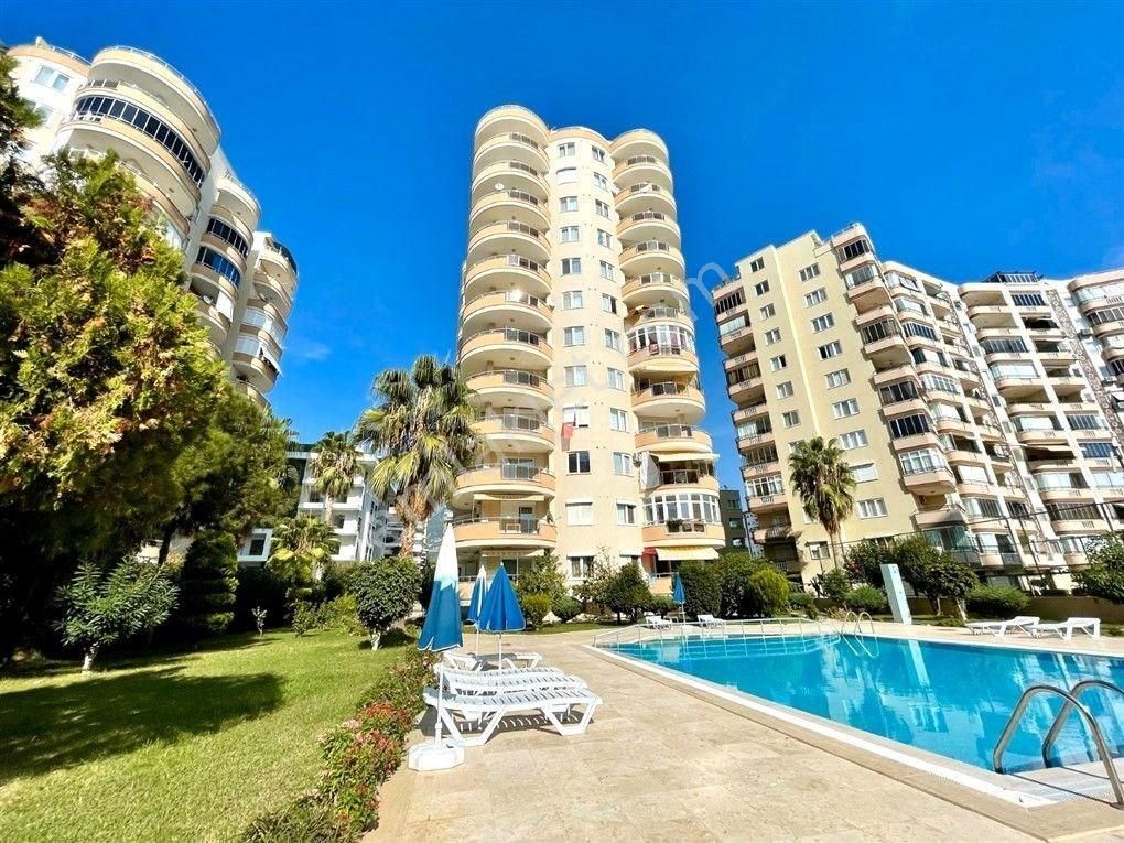 Alanya Mahmutlar'da Full Eşyalı 3+1 Dubleks Denize 300 Metre