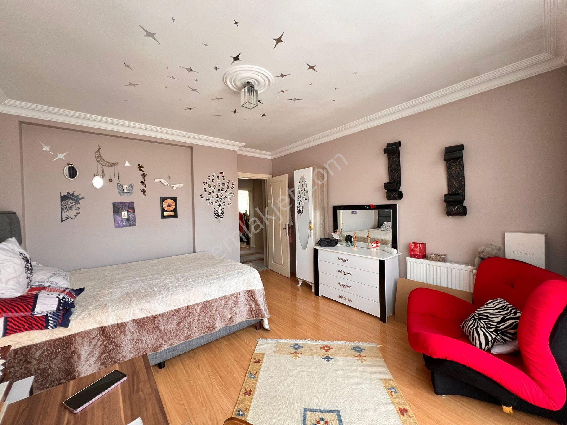 Gültepe'de,krediye Uygun,eşyalı 4+2 Satılık Dubleks Daire Artum - Görsel 3