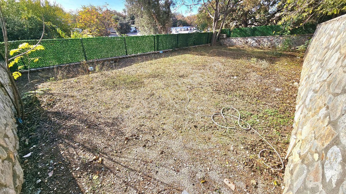 Bodrum Gümüşlükte Satılık 1.000 M2 Arsa İçinde Denize Yakın Özel Havuzlu Tam Müstakil Sıfır Villa - Görsel 28