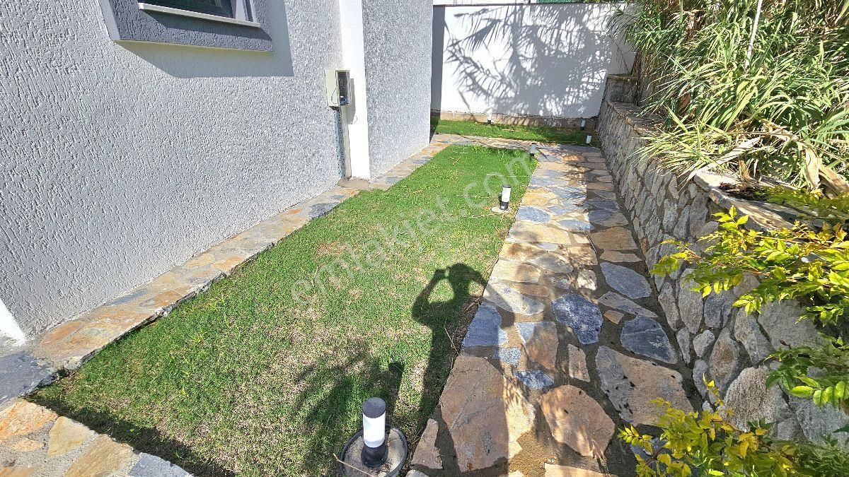 Bodrum Gümüşlükte Satılık 1.000 M2 Arsa İçinde Denize Yakın Özel Havuzlu Tam Müstakil Sıfır Villa - Görsel 25