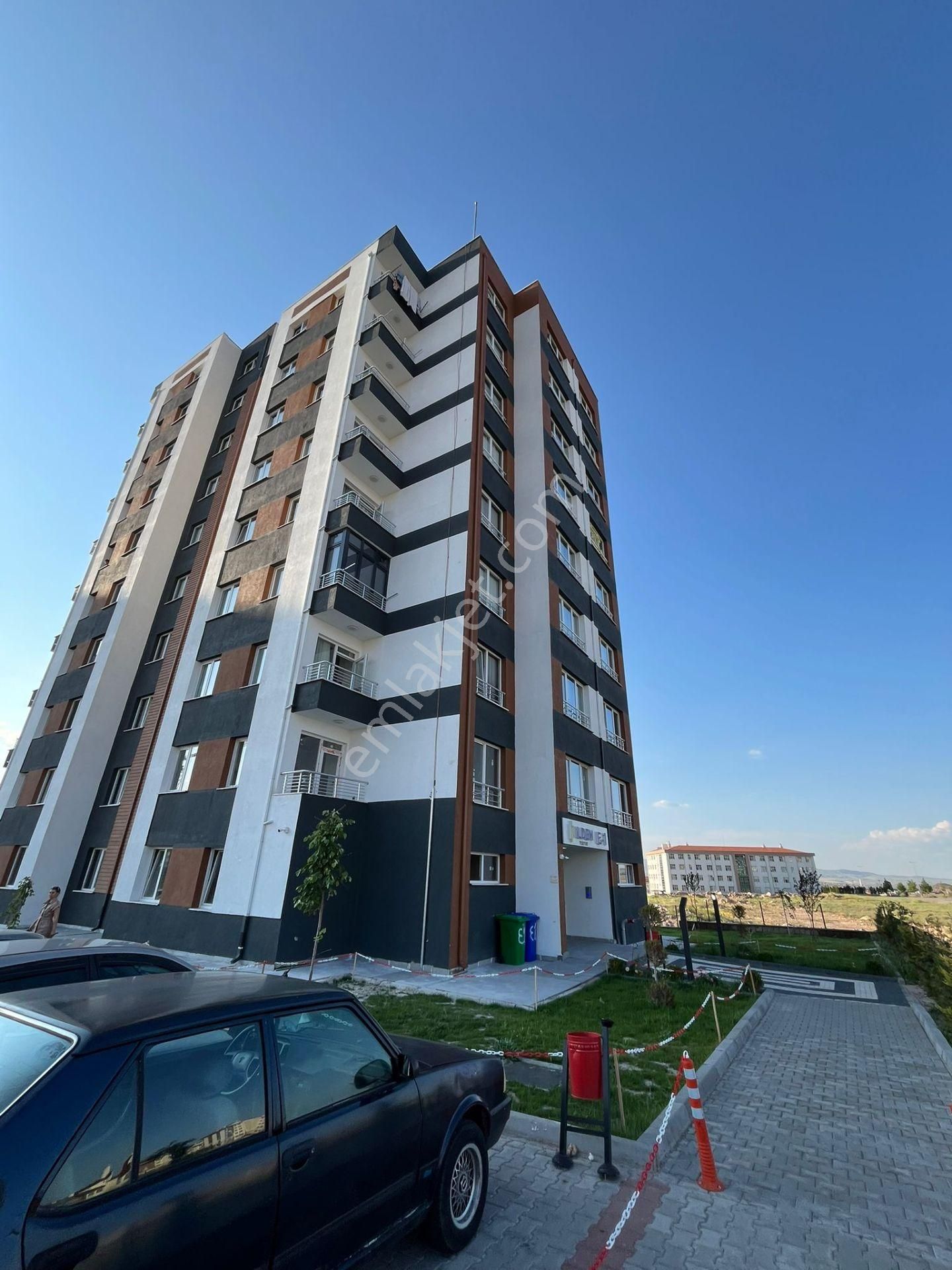 Anadolu Emlaktan Satılık 3+1 İldem E-1'de Daire