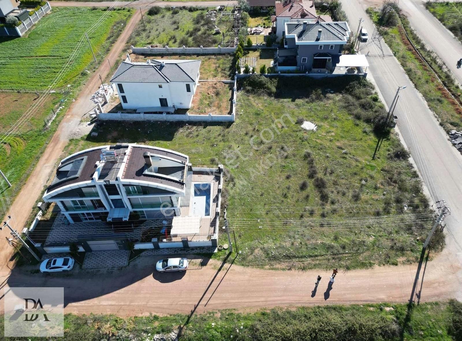 Düzlerçamı'nda 457 M² İmarlı Villa Parseli