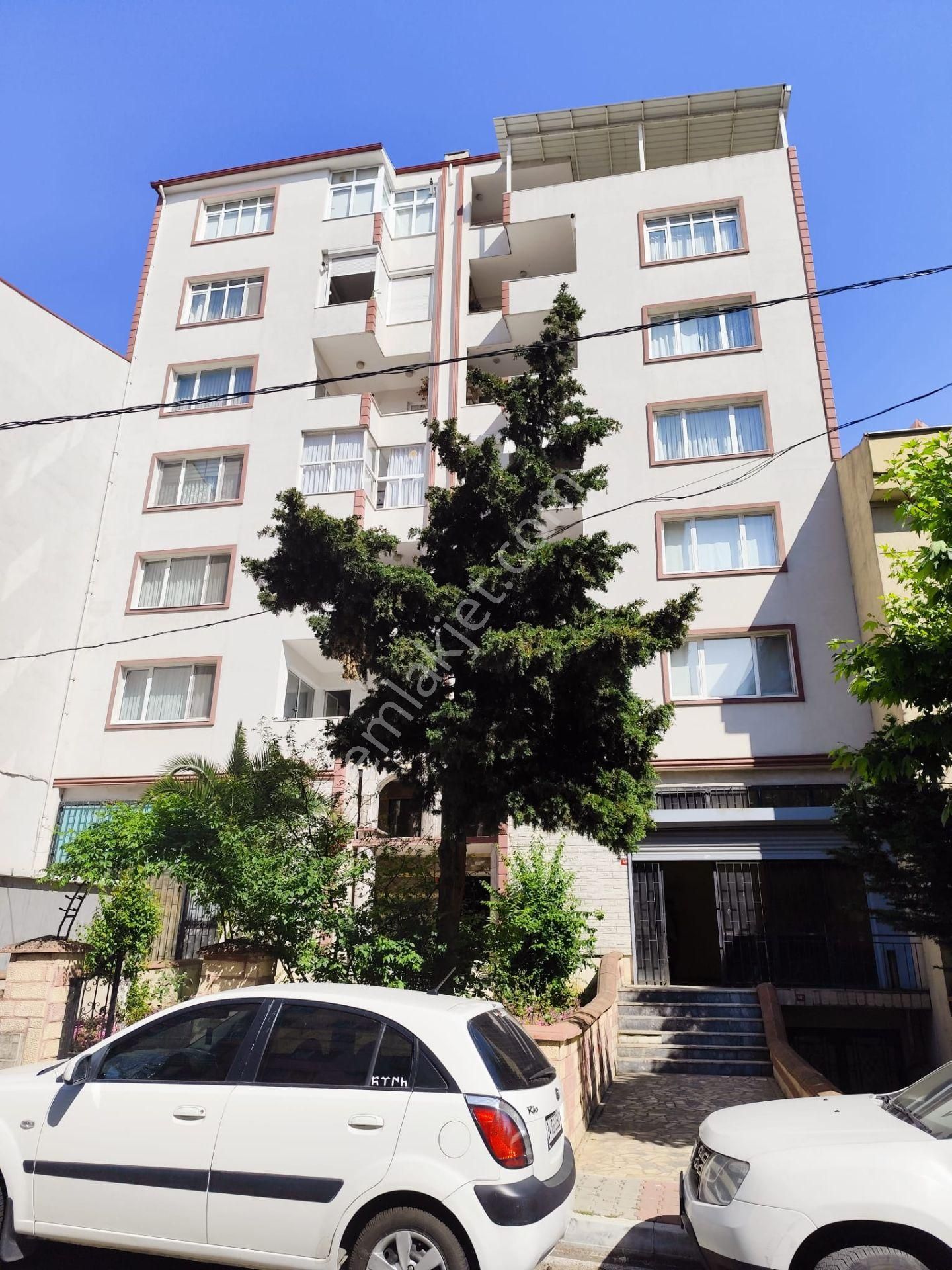 Mertcan Dan Kartal Metro Durağına Yürüme 40m2 Fırsat Dükkan