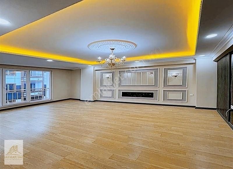 Bay-kar Yapı'dan Metrobüse Yakın Geniş Şık 2+1 Satılık Daire