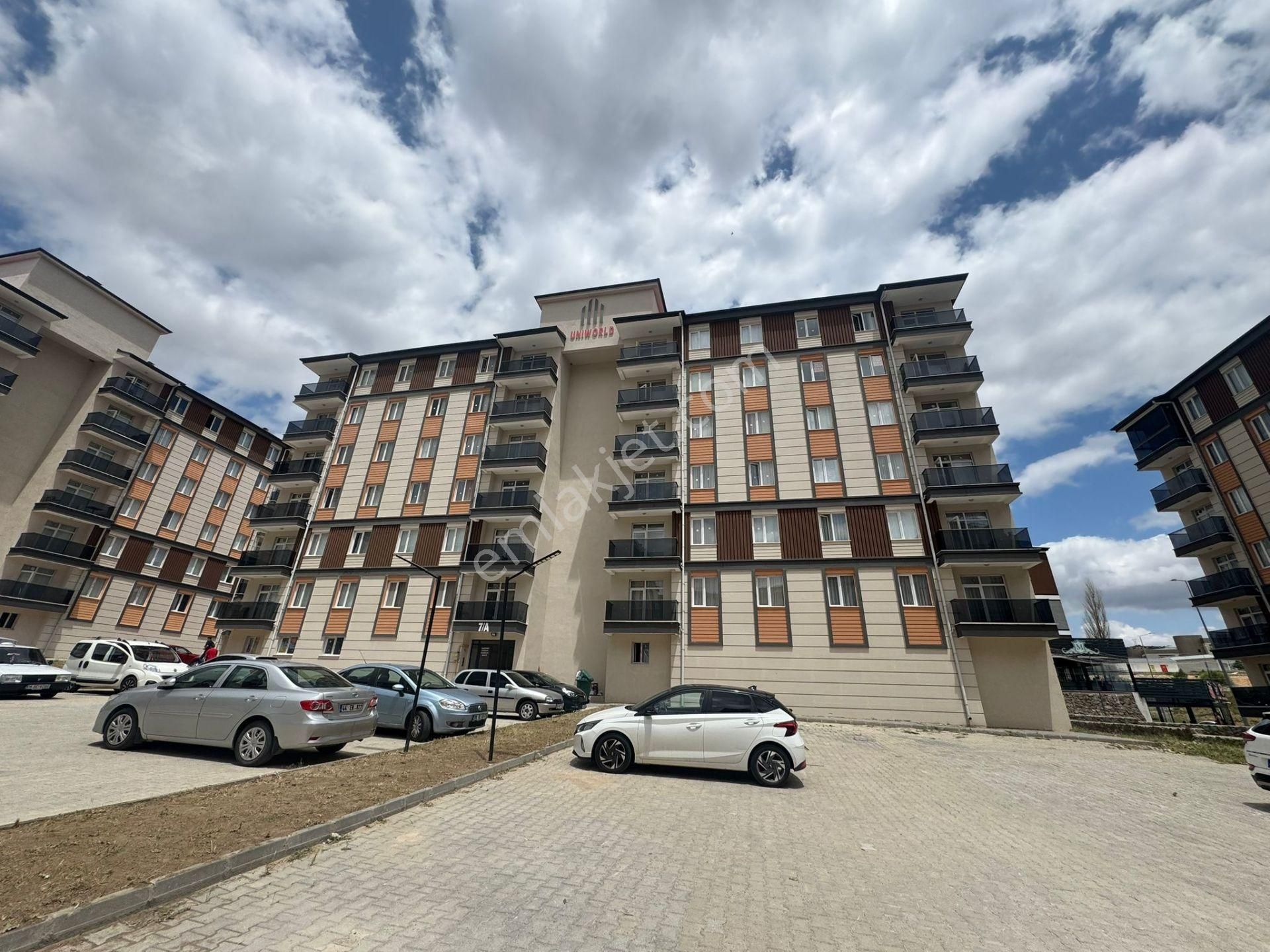 Üniworld Sitesinde Eşyalı Kiralık ***burcu Emlaktan***