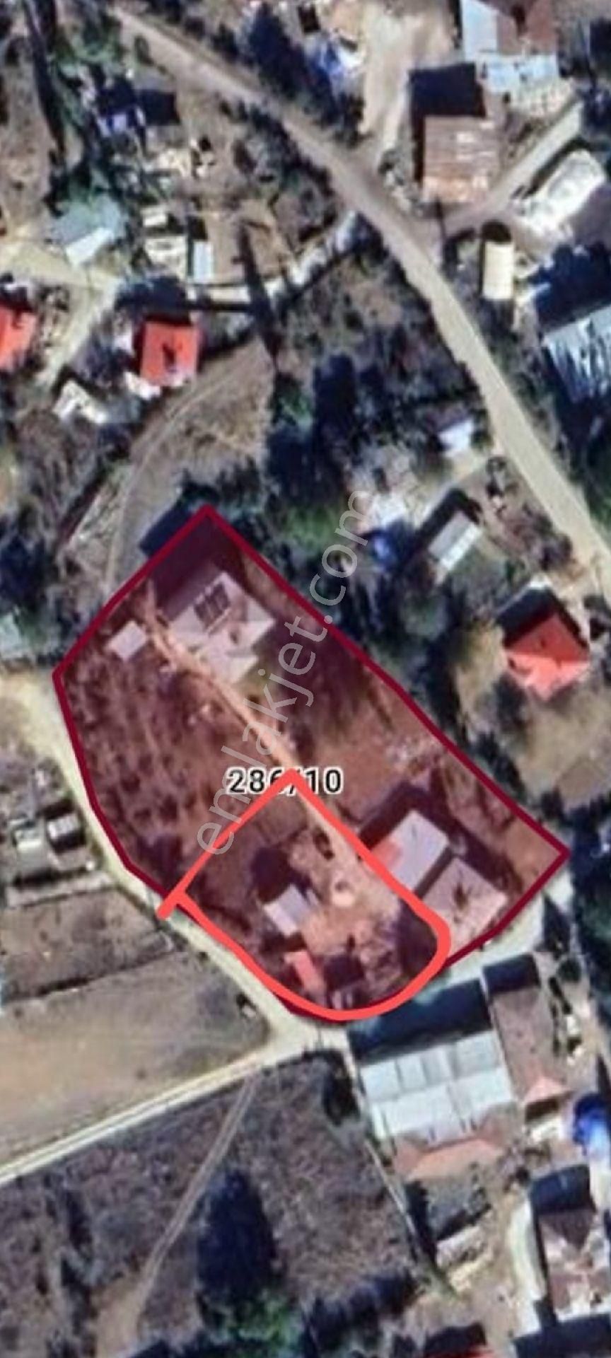Değirmendere Mahallesinde Satılık Bahçe Ev Yeri