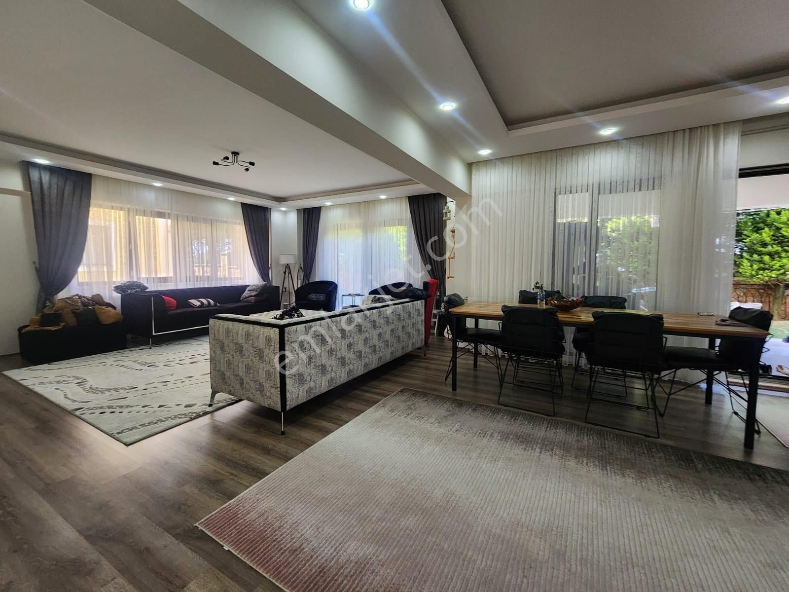 Göveçlik Mevkisinde İster Eşyalı İster Eşyasız 6+2 Satılık Villa