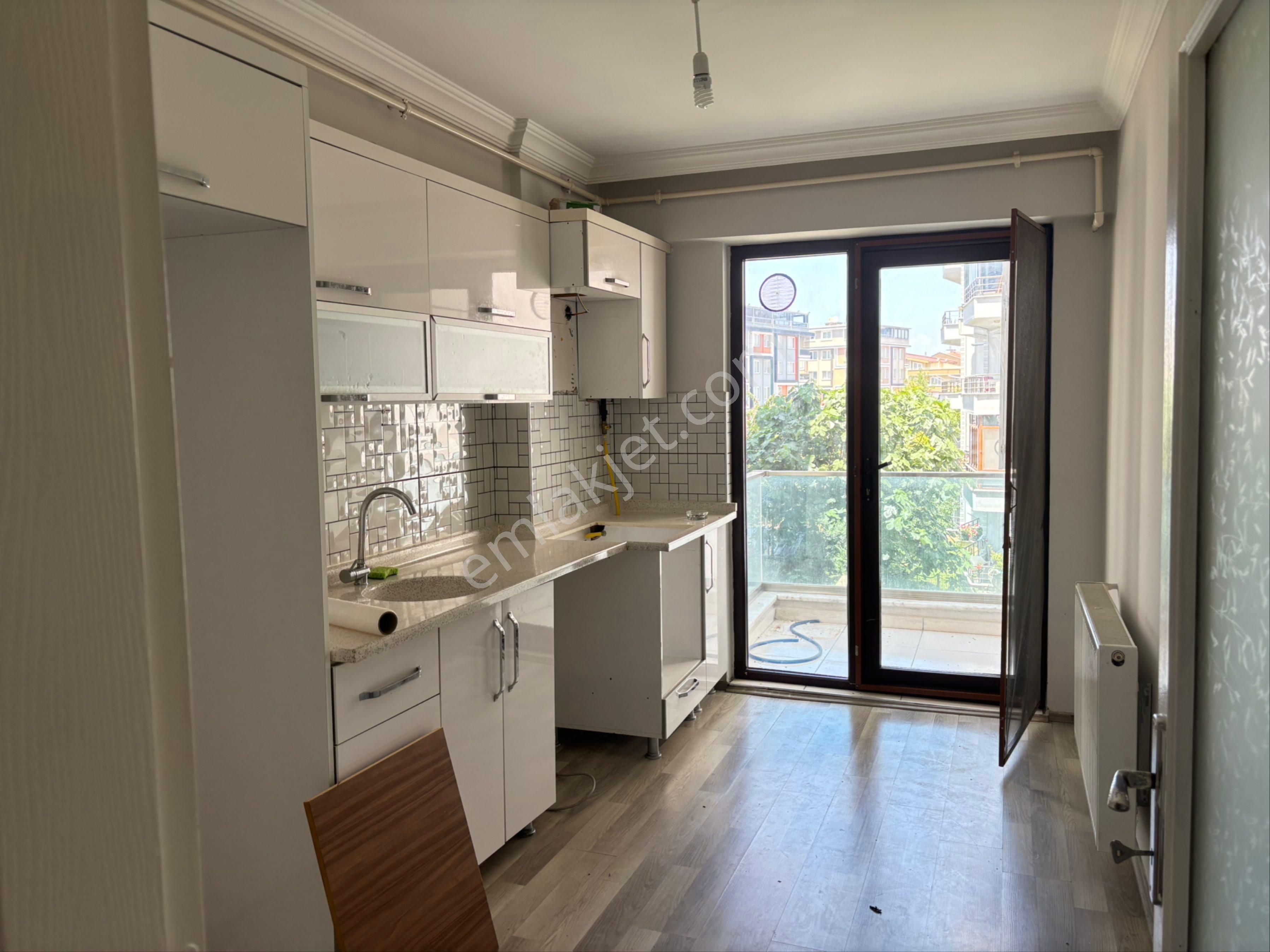 Çınarcık Merkezde Kiralık Boş Daire 2+1