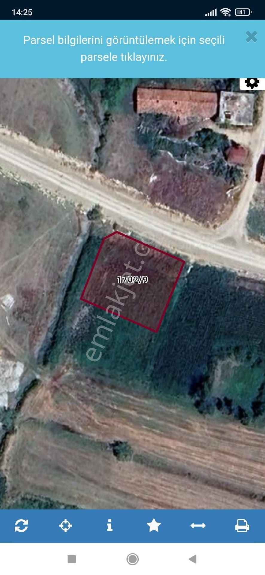 Kaya Emlaktan Satılık Hisse.125. M2 Ve.59. M2 Arsa