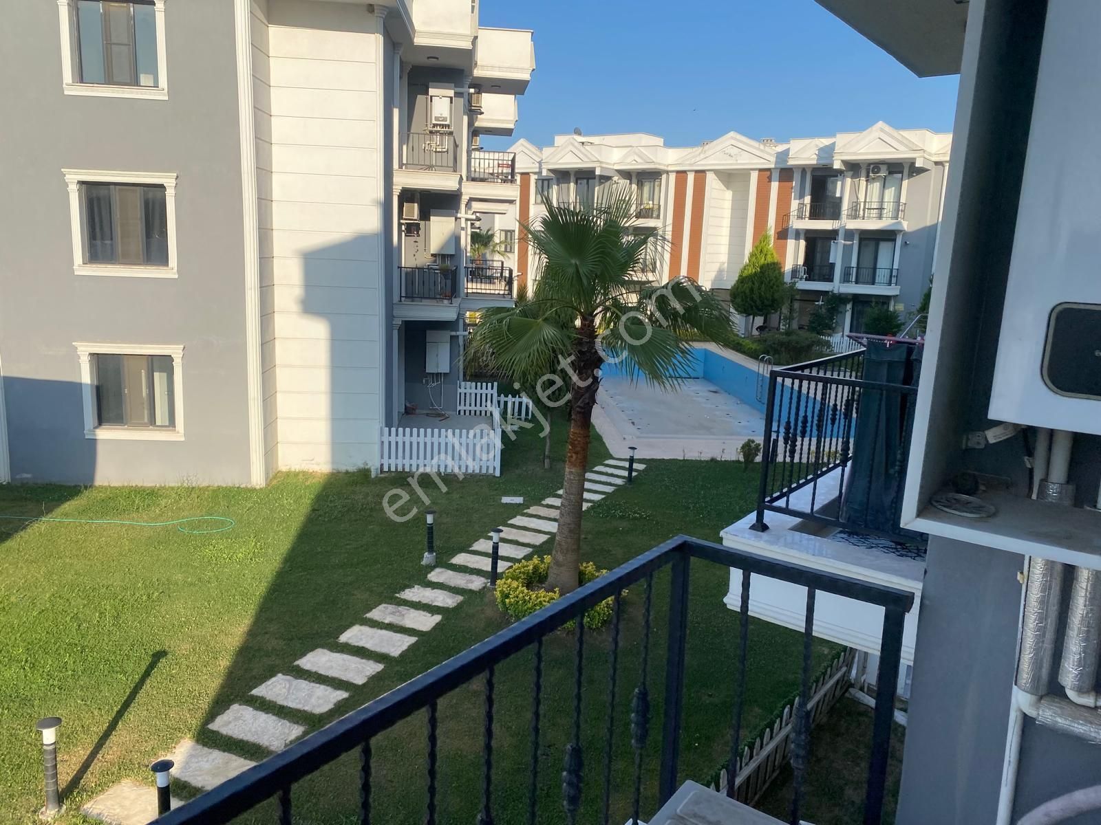 Manisa Muradiye Site İçi 1+1 55m2 Eşyalı Arakat 22.000tl