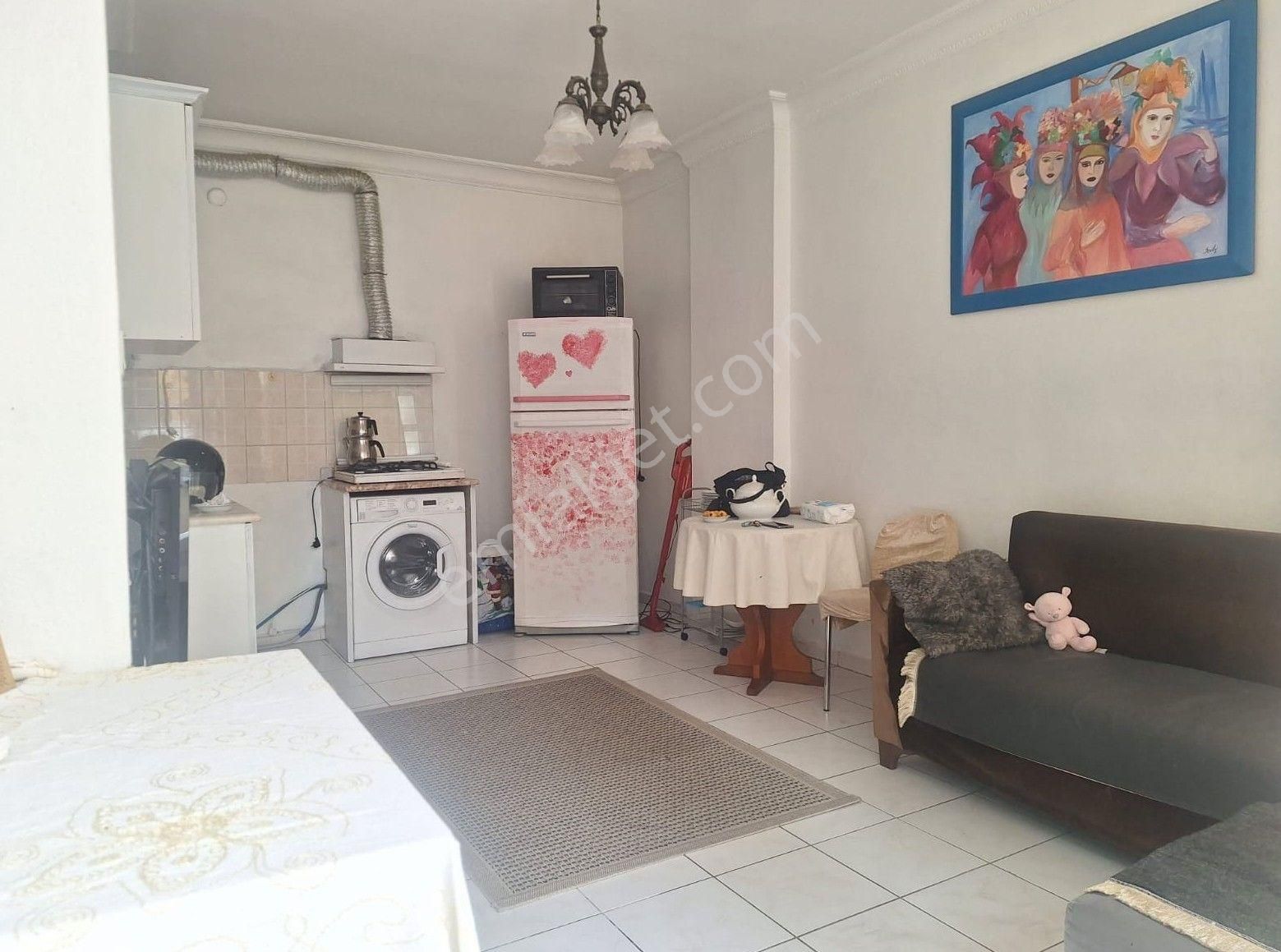Alanya Güllerpınarı Mah.adliye Cvr.satılık 1+1 Daire