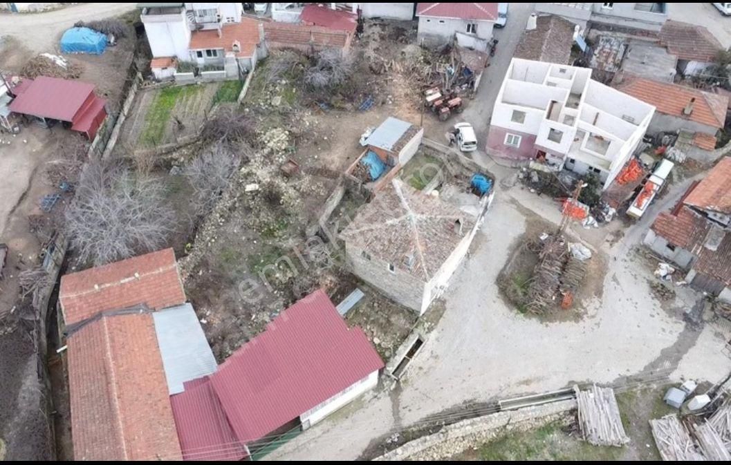 Çanakkale Merkez Kızılkeçili Köyünde Satılık 291m2 Köy İçi İmarlı Arsa - Görsel 2