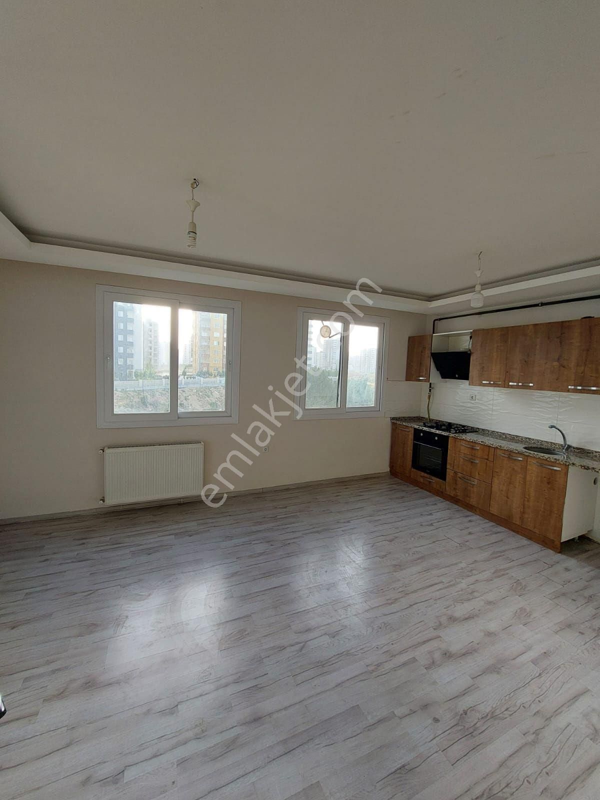 Ayın Kelepiri 3+1 Kombili Satılık Daire