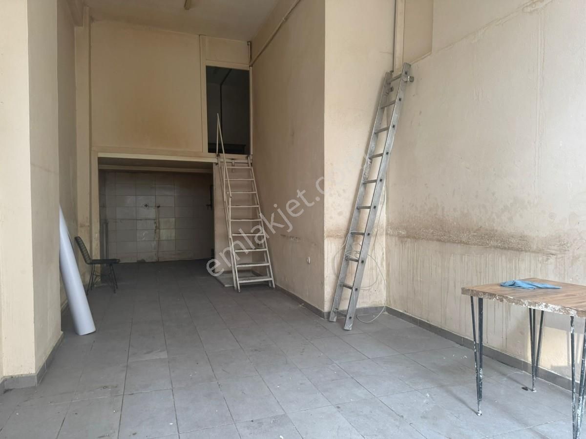 Kadıköy Rasimpaşada Her İşe Uygun Kiralık Dükkan Ve Mağaza