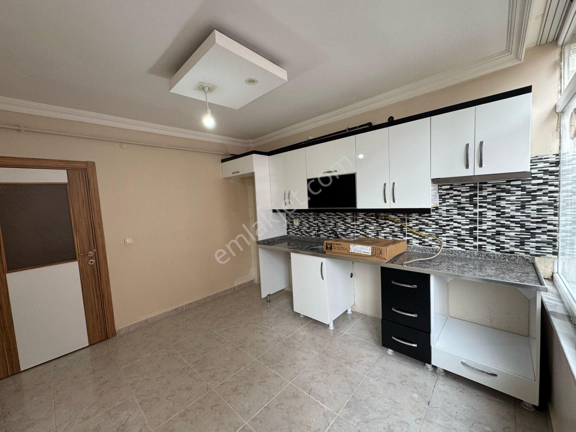 Merpa Emlak'tan Gültepe Mah'de Kiralık / 2+1 Kombili Hazır Daire