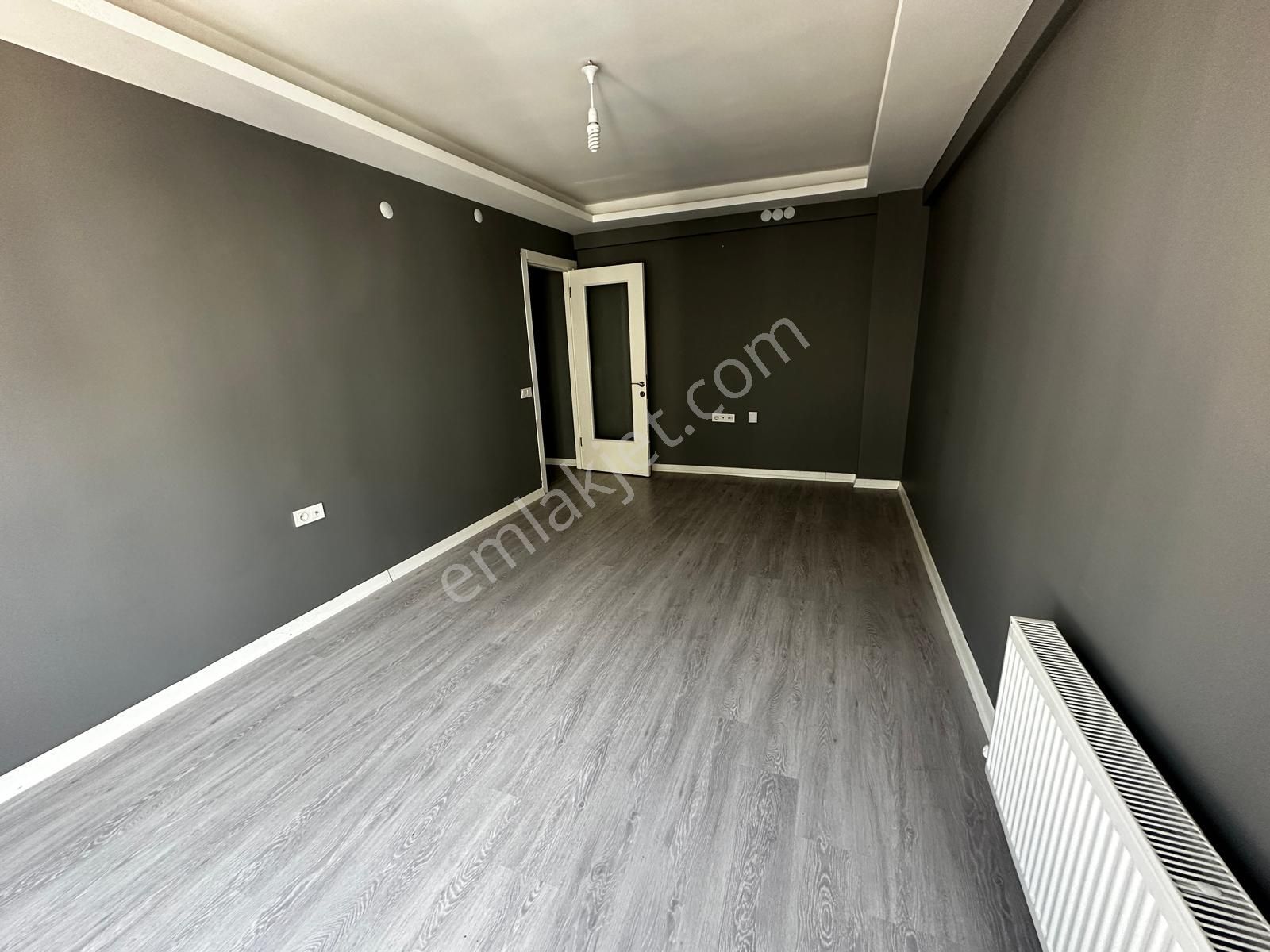 Recep Ümit Emlak'tan Şarhöyük Mahallesinde Temiz 2+1 Kiralık Daire
