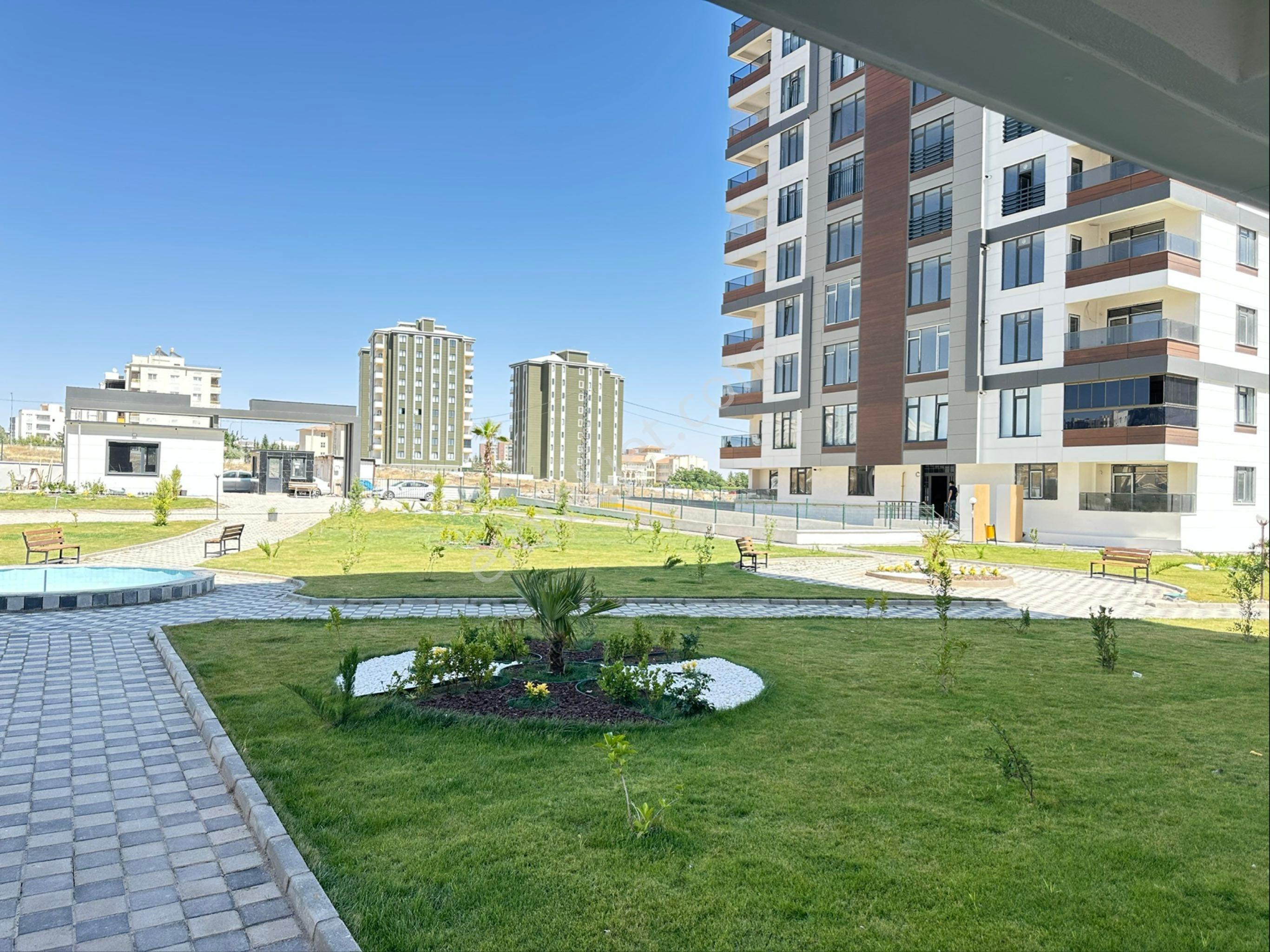Şanlı Gayrimenkulden Satılık Sitte İçerisinde 5+1 Daire - Görsel 22