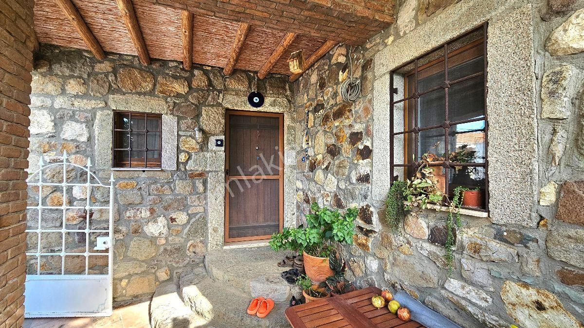Bodrum Gümüşlük Merkezde Satılık Tam Müstakil Merkezi Taş Ev - Görsel 5