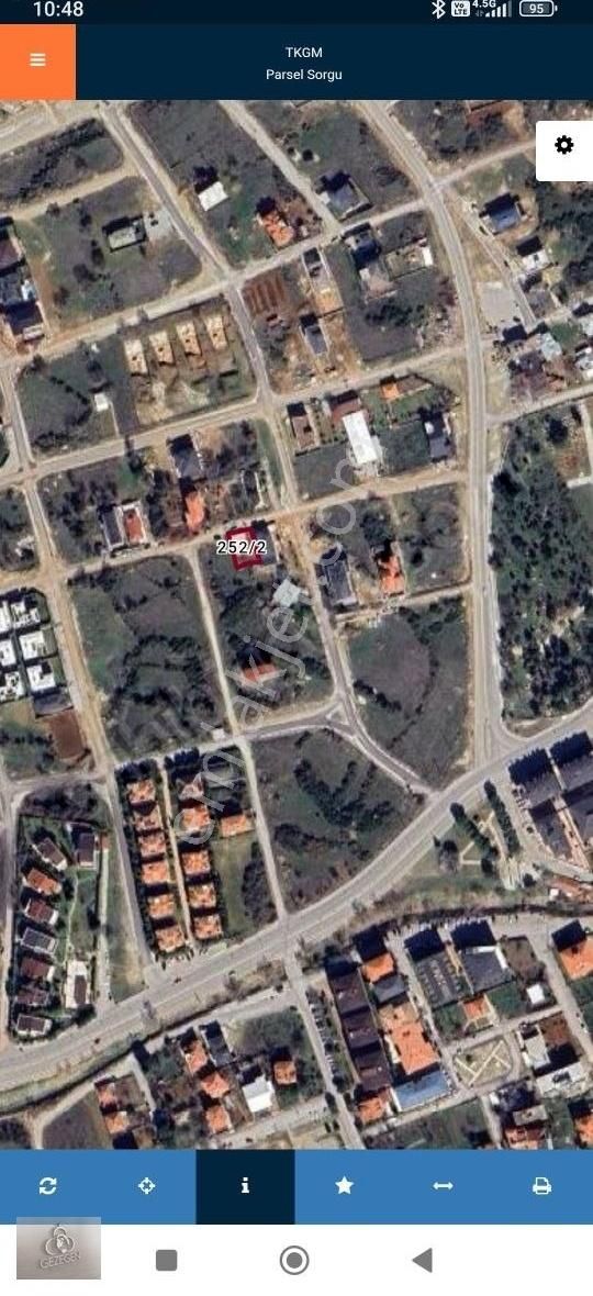 İçinde 100 M² Civarı Prefabrik Ev Olan Arsa