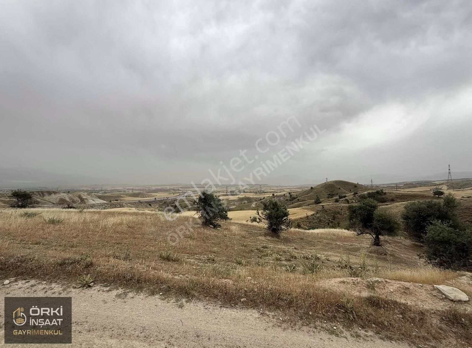 Otobanın Yanında 3.500 M2 Satılık Parsel
